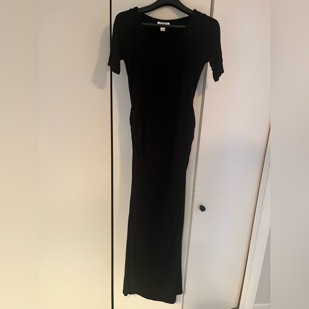 Motherhood Maternity Black Short Sleeve Scoop Neck Maxi Dress